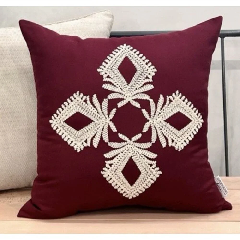 Lot of 2 Studio Chic Home Throw Pillows Avery Pretty In Berry 18